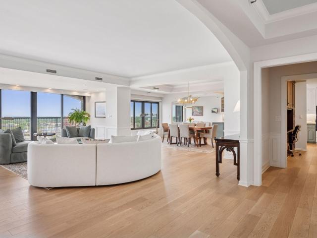 Condo for sale in Hennepin, Minnesota