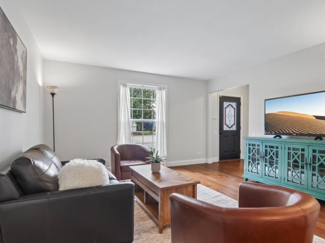 House for sale in Mchenry, Illinois