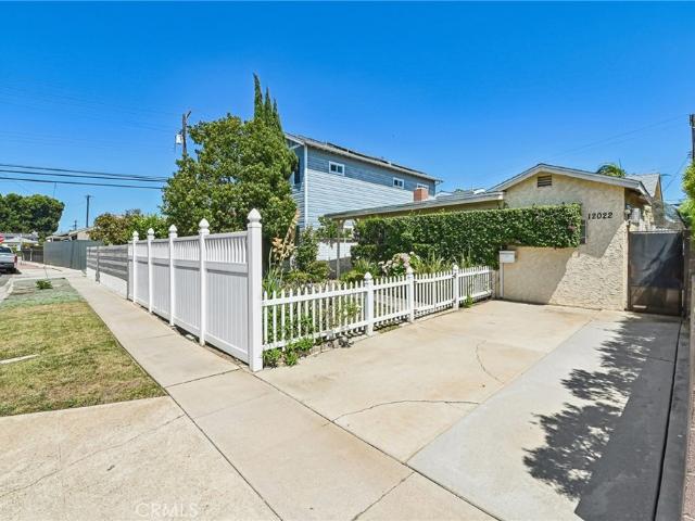 House for sale in Canoga Park, California