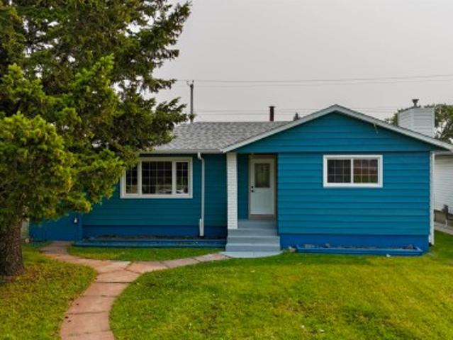 House for sale in Wedgewood, Alberta