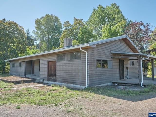 House for sale in Woodburn, Marion County