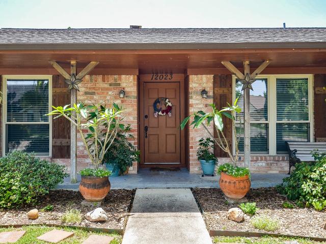 House for sale in Meadows Place, Texas