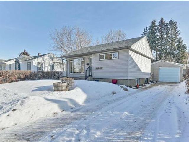 House for sale in Wedgewood, Alberta