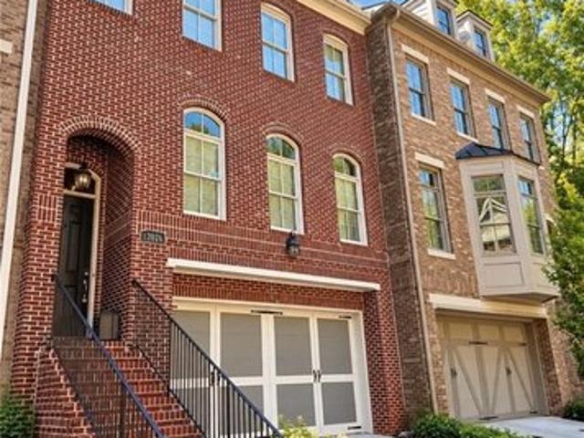 Townhouse for sale in Alpharetta, Georgia