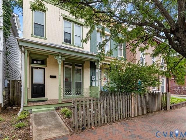 Townhouse for sale in Virginia