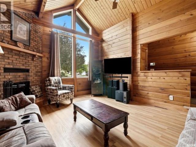 House for sale in Lakewood, Regina
