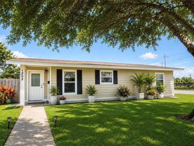 Townhouse for sale in San Patricio, Texas