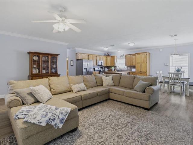 House for sale in Iowa, Louisiana