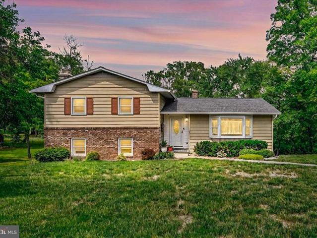 House for sale in Pasadena, Maryland