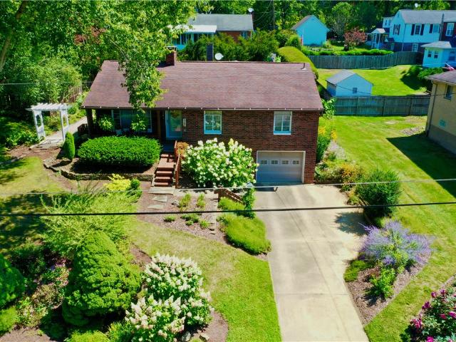 House for sale in Natrona Heights, Pennsylvania