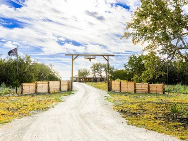 Farm for sale in Harper, Gillespie County