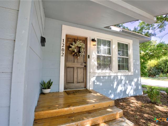 House for sale in Temple Bar Marina, Texas