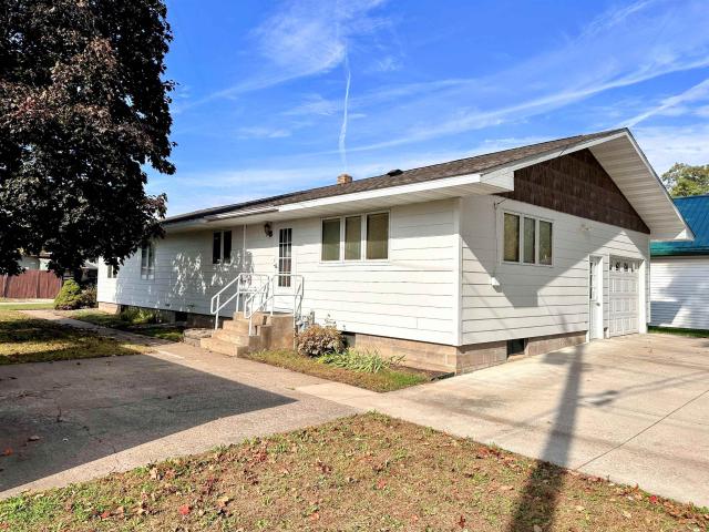 House for sale in Prairie Du Chien, Wisconsin