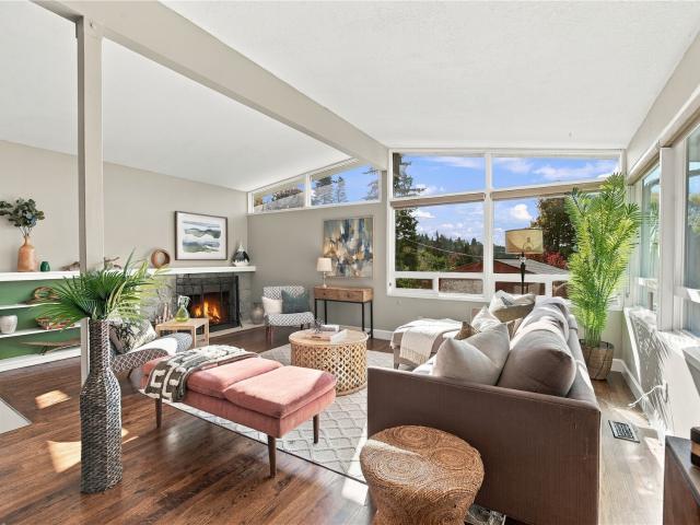 House for sale in Shorewood, Burien