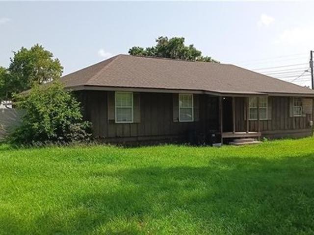House for sale in Bowling Green, Florida
