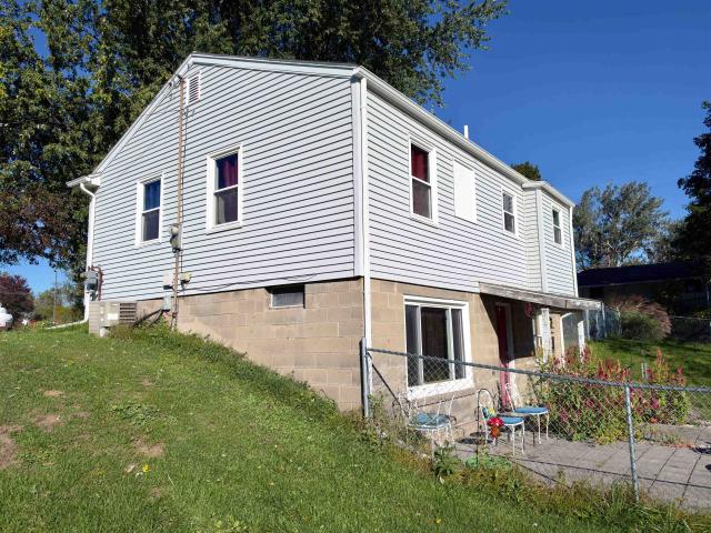 House for sale in Perry, Shiawassee County