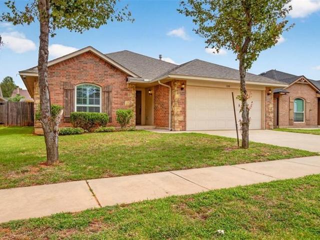 House for sale in Yukon, Oklahoma