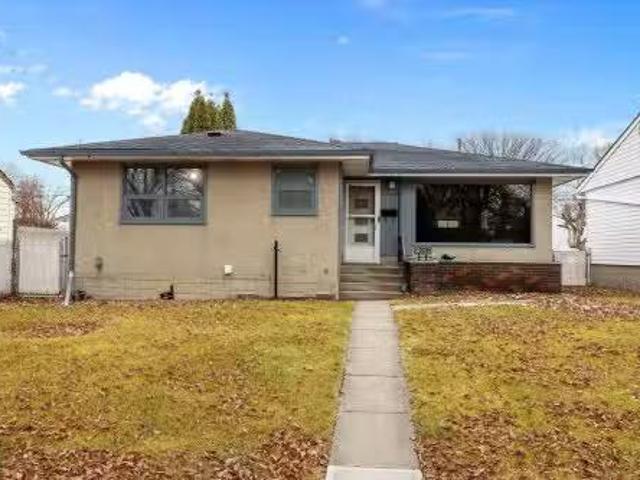 House for sale in Wedgewood, Alberta