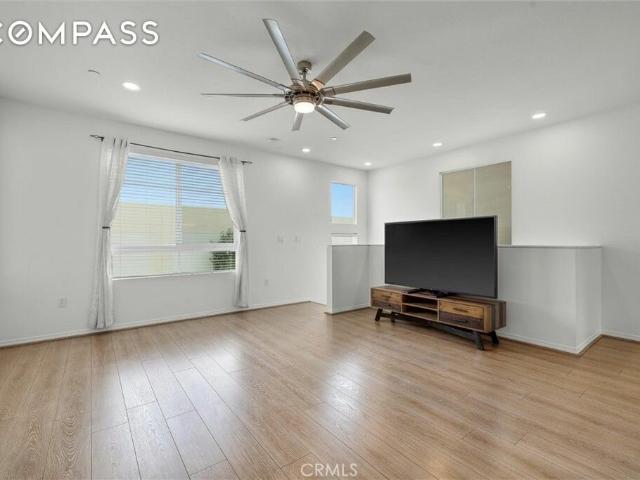 Townhouse for sale in Hawthorne