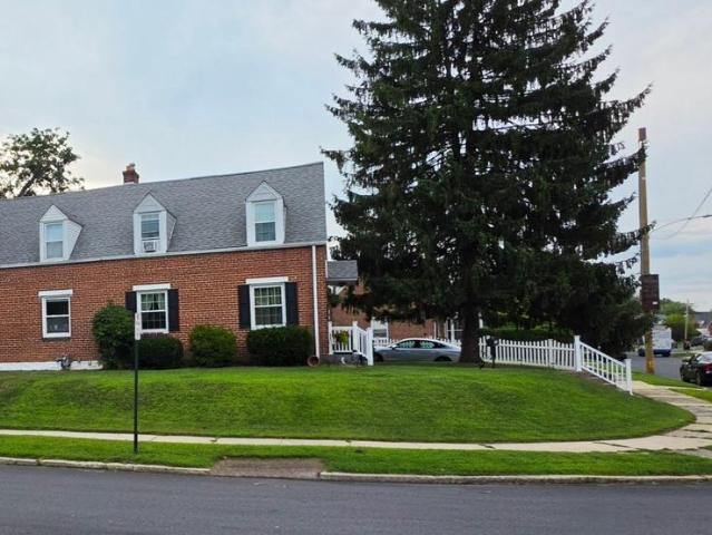 Townhouse for sale in Delco, Pennsylvania