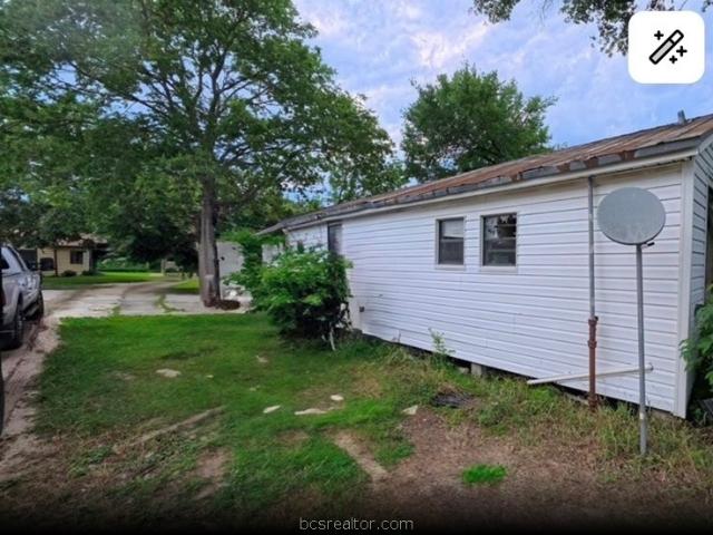 House for sale in Bryan, Brazos County