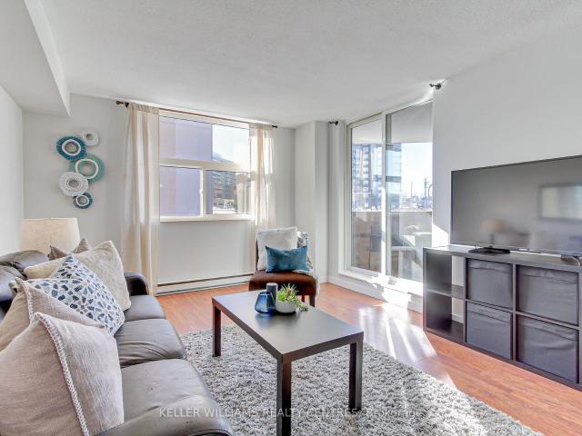 Condo for sale in East Gwillimbury, Ontario