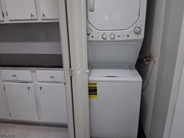Condo for sale in Edison, New Jersey