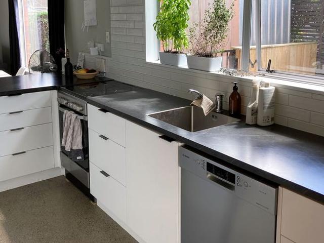 House for rent in Hamilton East, Hamilton City