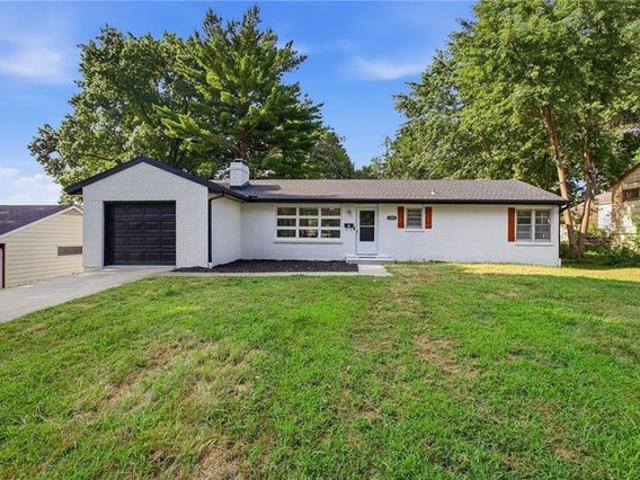 House for sale in Gladstone, Missouri