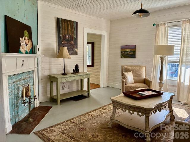 House for sale in Lockhart, South Carolina