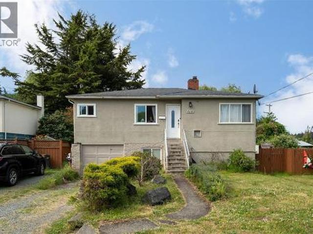 House for sale in Blenkinsop, Saanich