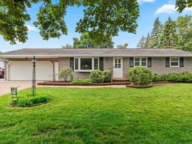 House for sale in Ashwaubenon, Wisconsin