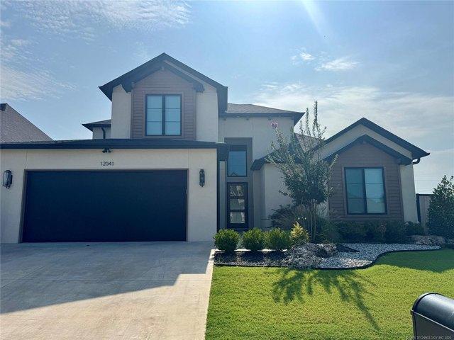 House for sale in Silver Oaks, Tulsa