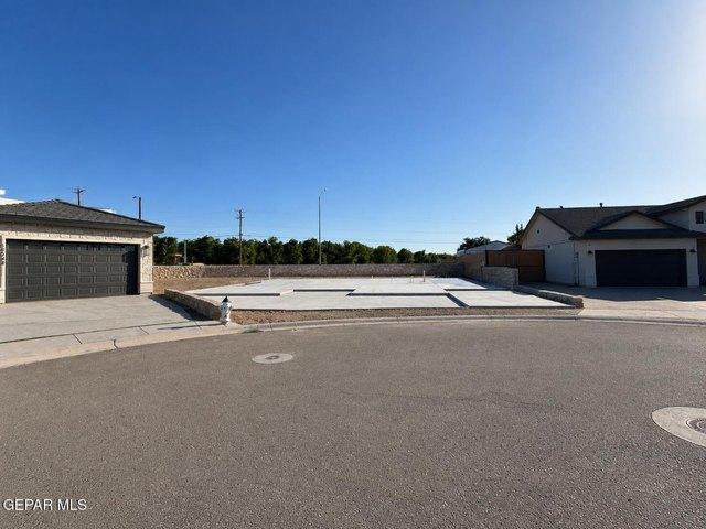 House for sale in Socorro, Texas