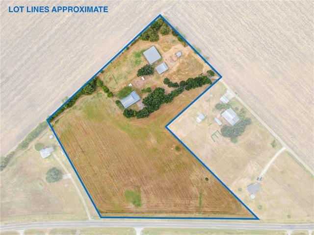 House for sale in Snook, Texas