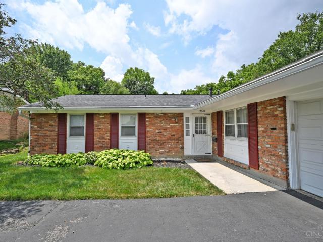 House for sale in Roselawn, Ohio