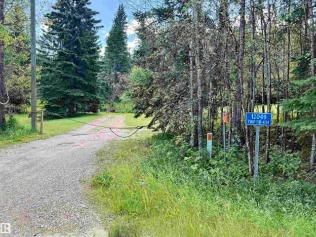 House for sale in Alberta