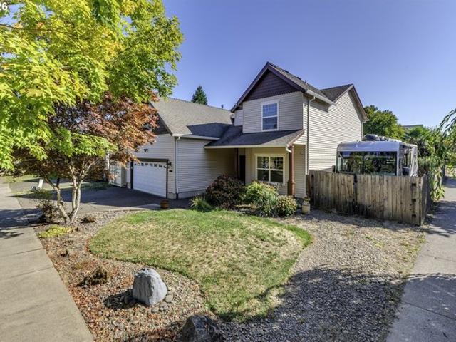 House for sale in Forest Grove, Washington County