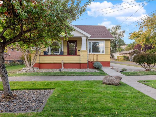 House for sale in La Grande, Union County
