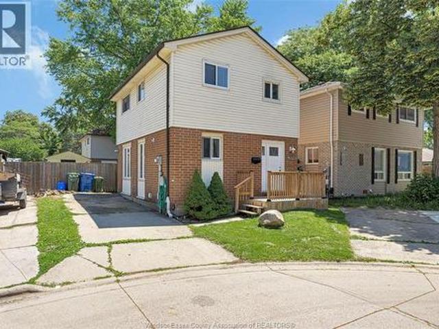 House for sale in Riverside, Windsor