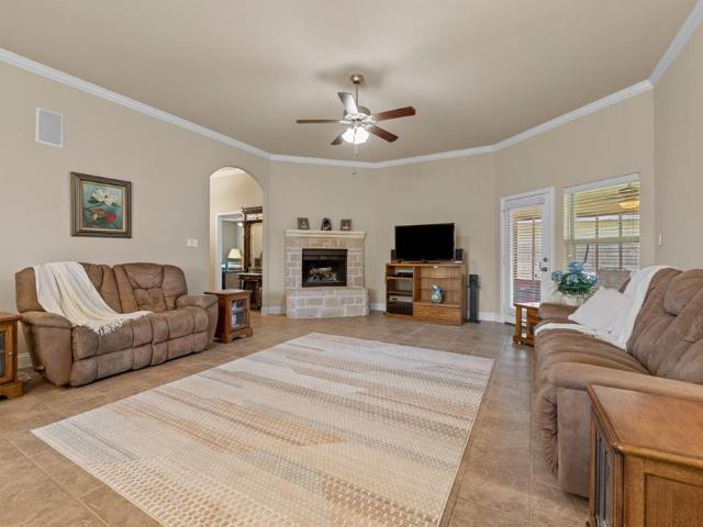House for sale in Tioga, Texas