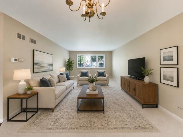 Townhouse for sale in Libertyville, Illinois