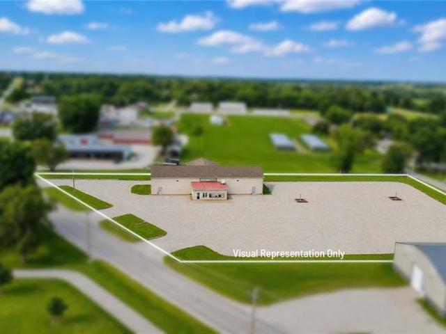 Commercial for sale in Trenton, Grundy County