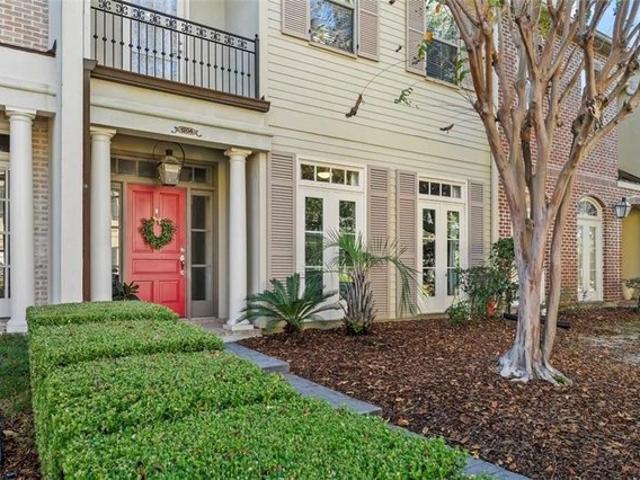 Townhouse for sale in Mandeville, Louisiana