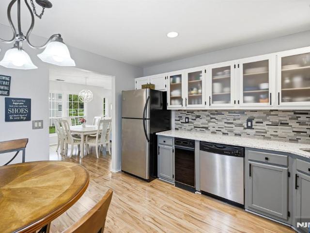 Townhouse for sale in Mahwah, New Jersey