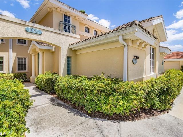 Condo for sale in Gateway, Florida