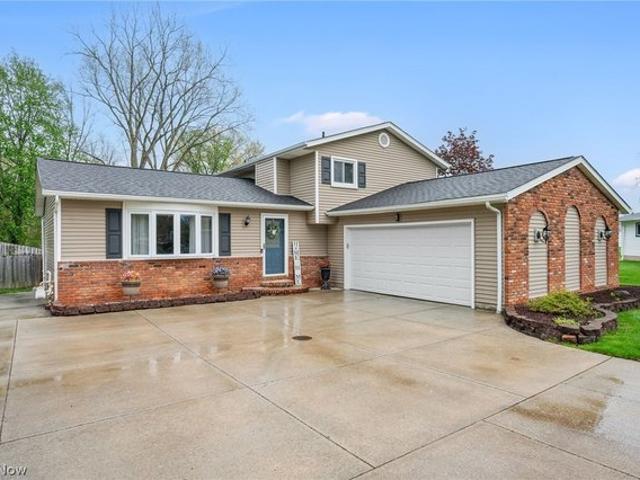 House for sale in Hinckley, Ohio