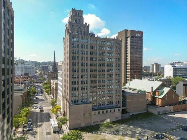 Condo for sale in Hamilton