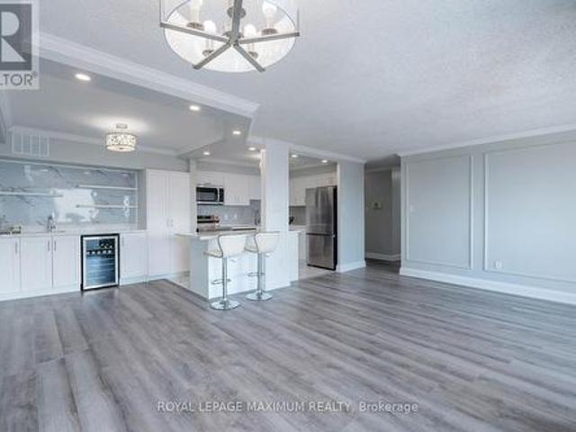 Condo for sale in Mississauga, Ontario