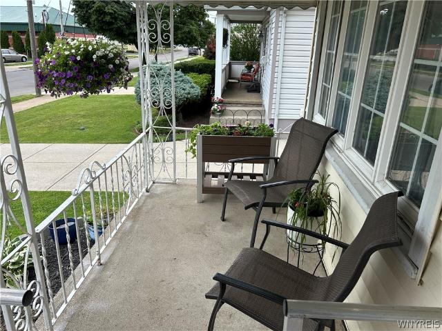 House for sale in Niagara, New York